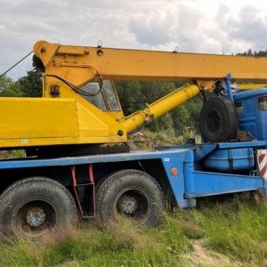 foto AD16 T148 autojeřáb bič 16t 6x6 depozit Tatra