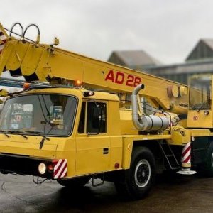 foto REPAS 6x6 autojeřáb AD28 Tatra 815