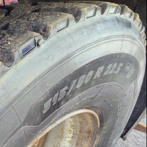 foto 6x6 les Phoenix Prasident 30t 5.4m Umikov +HR drapák TATRA lesovůz dřevo kulatina