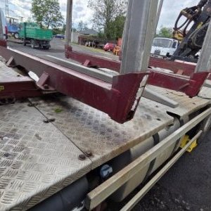 foto 6x6 les Phoenix Prasident 30t 5.4m Umikov +HR drapák TATRA lesovůz dřevo kulatina