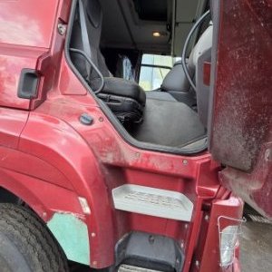 foto 6x6 les Phoenix Prasident 30t 5.4m Umikov +HR drapák TATRA lesovůz dřevo kulatina