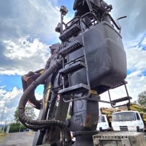 foto 6x6 les Phoenix Prasident 30t 5.4m Umikov +HR drapák TATRA lesovůz dřevo kulatina