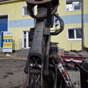 foto 6x6 les Phoenix Prasident 30t 5.4m Umikov +HR drapák TATRA lesovůz dřevo kulatina