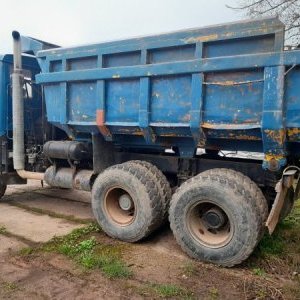 foto 6x6 dumper vana T815 po GO motoru sklápěč Tatra